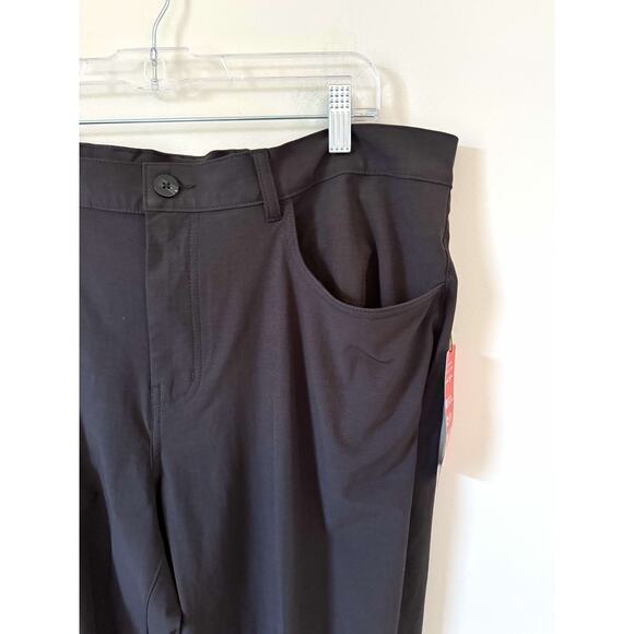 Ben Hogan Stretch Lightweight Athletic Performance Pants Black Size 38x32 NEW - Picture 3 of 9